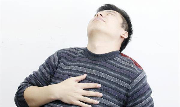 降低|40岁后，身上满足4个特点的人，可能会招慢阻肺“惦记”