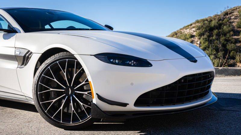 2022年阿斯顿马丁 vantage f1 版评测:一个伟大的新方向_one-_汽车
