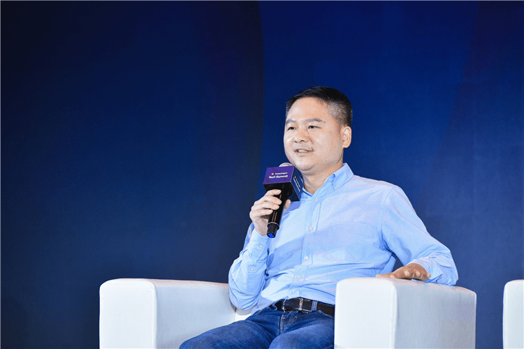 在该大会上,oppo副总裁,手机产品线总裁段要辉表示:"oppo和高通一直