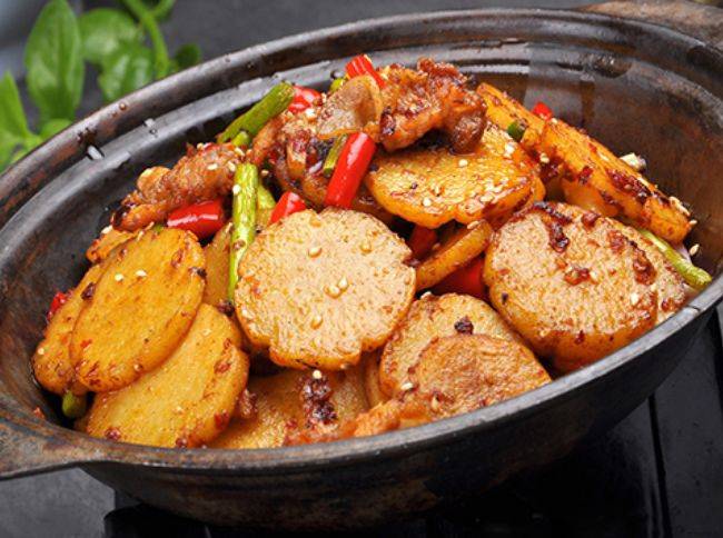 做法|做干锅土豆片,别直接炒,教你正确做法,滋味浓郁口感好,比肉香