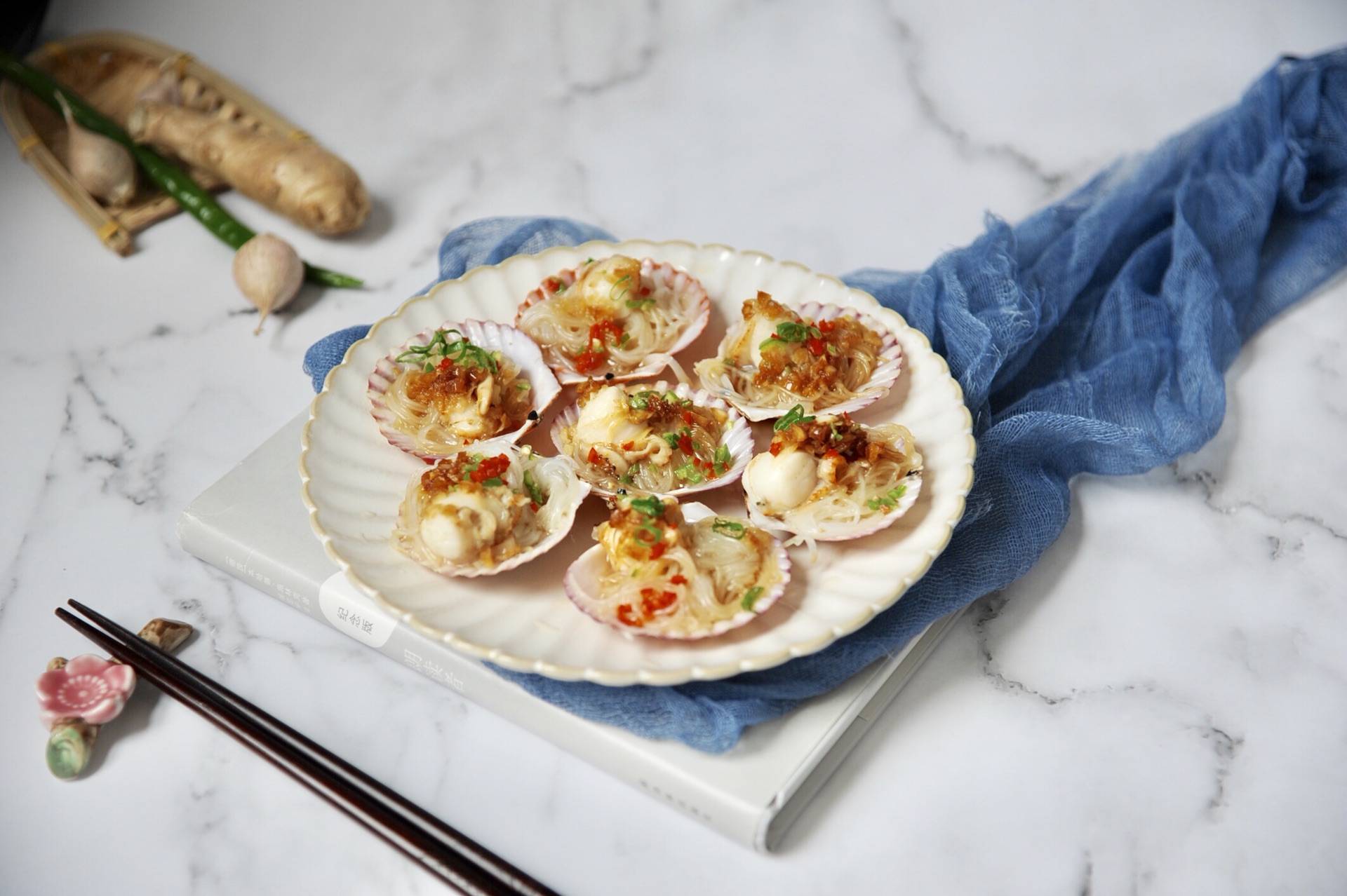 原创吃一次就爱上的蒜蓉粉丝蒸扇贝鲜香兼并比烧烤店的还好吃