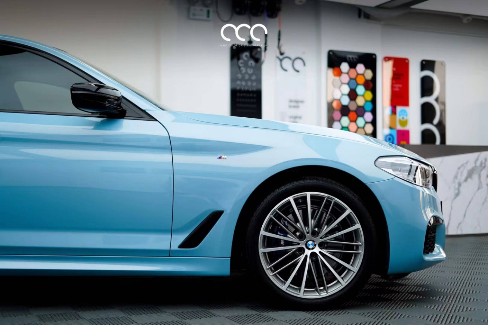 漫彩改色膜:宝马5系改色pet 冰晶蓝典藏版_搜狐汽车_搜狐网