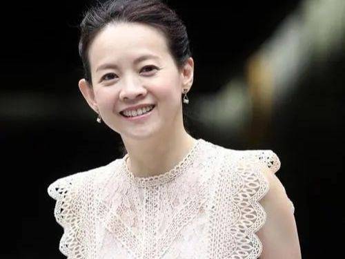 她是"香港大佬之女",曾插足小s恋情,却与初恋相爱16年仍未婚_曾宝仪