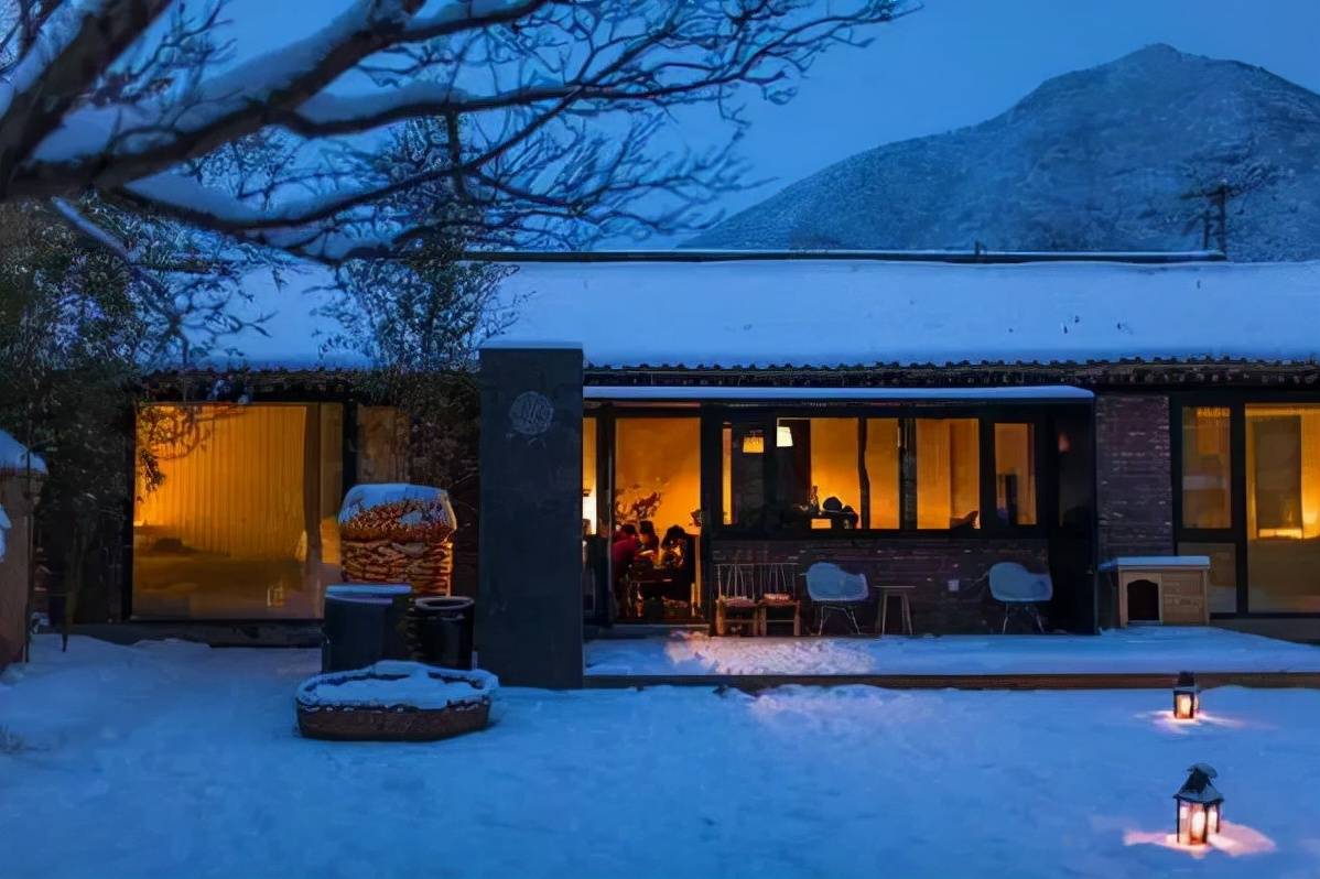 冬日,择一处小院,泡一杯清茶,赏一场雪景,悠哉度日