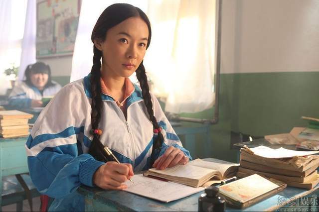 电影|6位与他合作过的美女，柳岩也只能排第三，肖央的魅力到底有多大