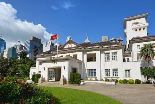 许昕马龙抢尽风头,一唱一和像说相声,特首比心_香港_进行_中国