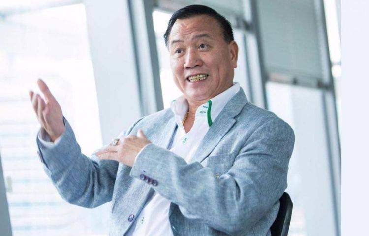 曾是红极一时的影坛大哥,地位比肩周润发,如今病痛缠身_万梓良_生活