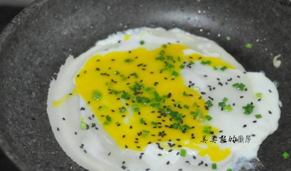 煎饼|超火爆网红饼,12块钱还要排长队,自己在家做,2块钱搞定!