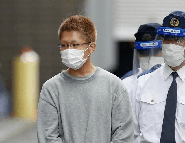 京王线事件元凶本想来场屠杀检方将对其进行精神鉴定