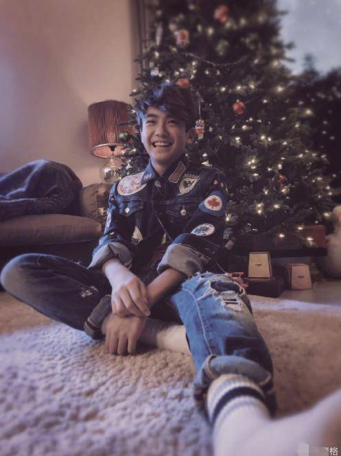 生日怎么拍照帅气 891a3099d4944dbeaceb1c48823a2593.jpeg