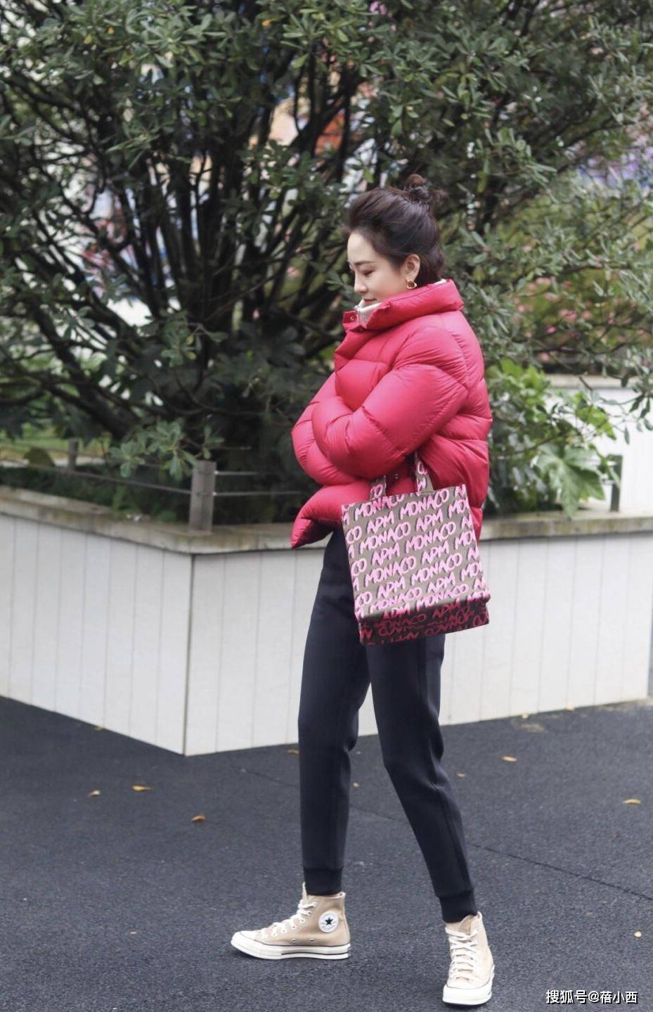 真显 女人要活得漂亮，更要穿得漂亮！冬季这样穿“羽绒服”，真显气质