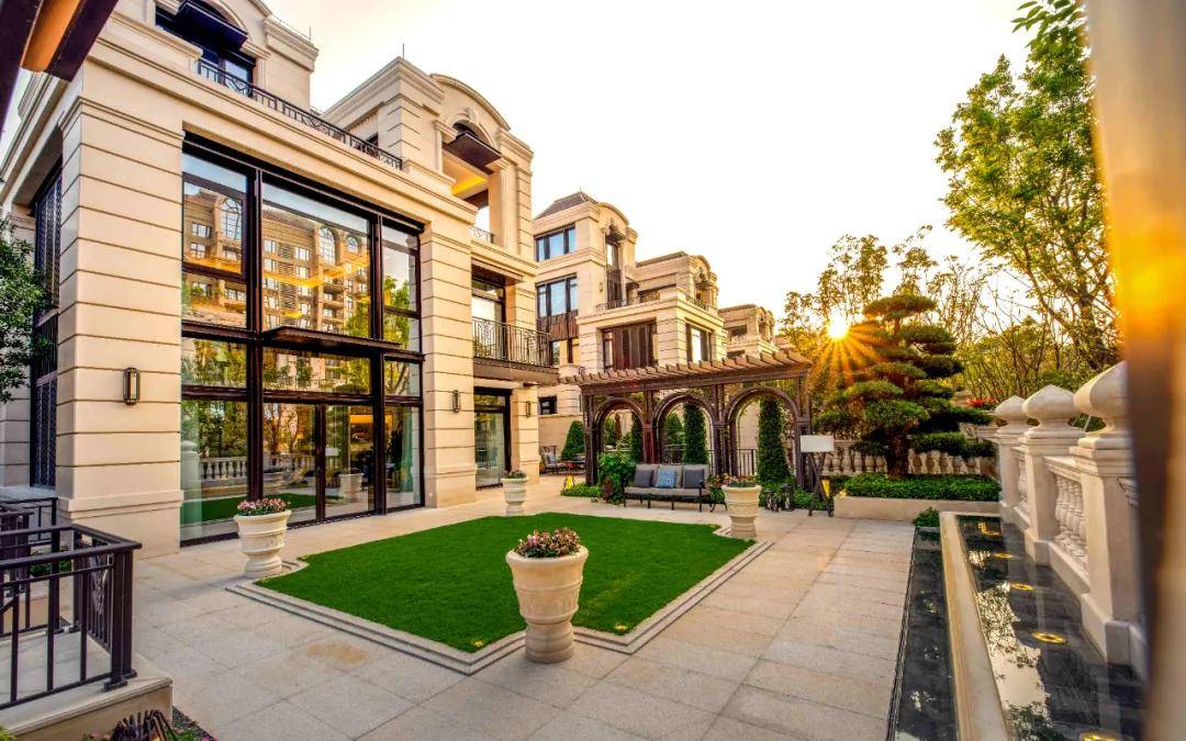 官网:珠海【华发山庄别墅】究竟怎么样 配套有哪些__怎么这么多人纷纷