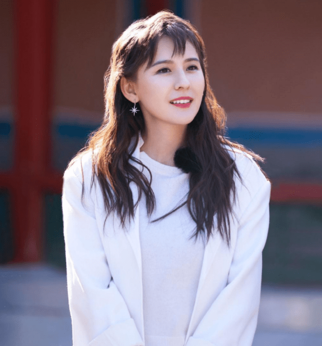 演技 又一个新疆美女,没有热巴的颜值,全靠演技说话