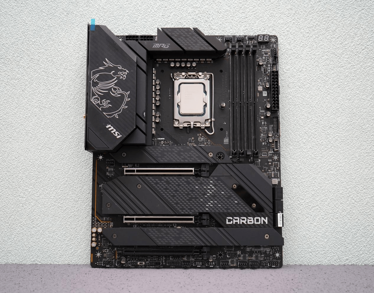 影驰|12代酷睿旗舰平台装机体验：由俭入奢，钱包怕是管不住！