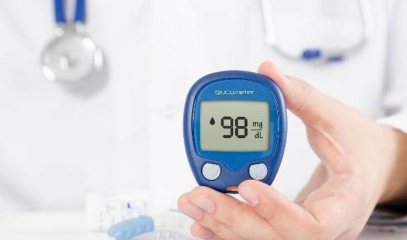 血管|血糖升高就等于糖尿病了吗？高血糖和糖尿病，有3个区别