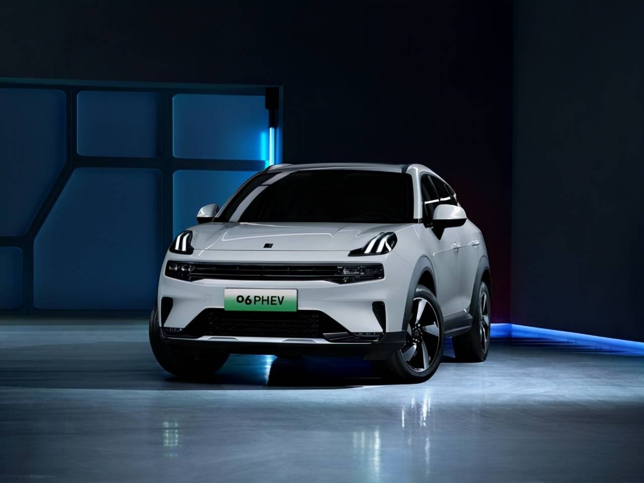 领克06 phev既智能又豪华,15万级别的首选