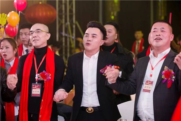 山里娃控股集团董事长郭俊超莅临定财康悦集团进行行业交流_定财康