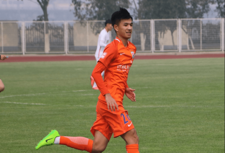 鲁能出品中场踢出核心表现,球队冲超仅一步之遥_崔巍_比赛_梅州