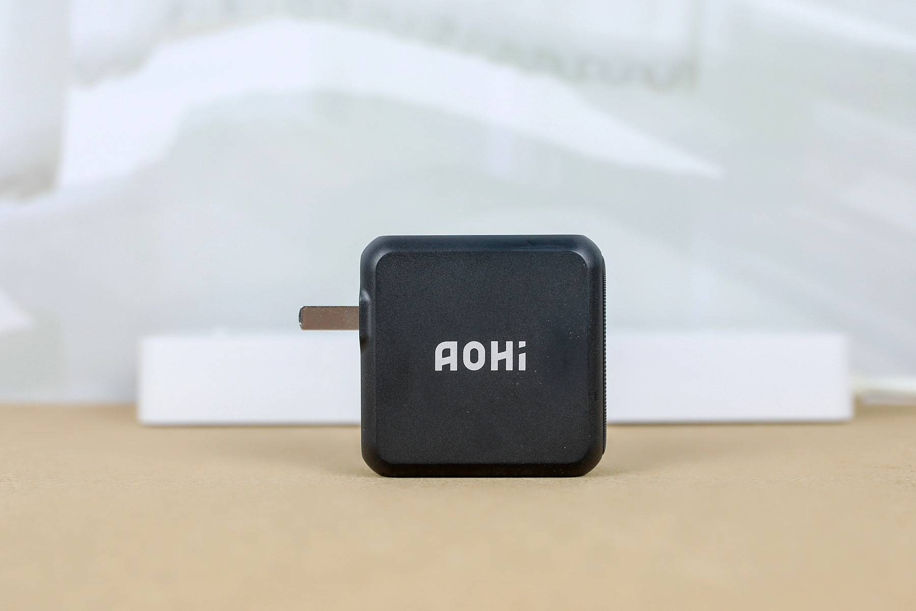 双USB-C智能快充,Aohi Magcube 100W氮化镓快充体验