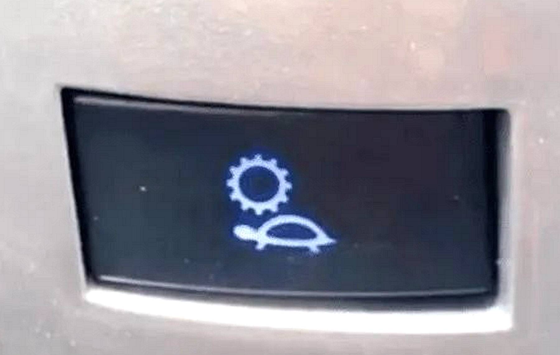 仪表盘上出现“乌龟晒太阳”啥意思？修车工看到急了眼：赶快刹车_搜狐网