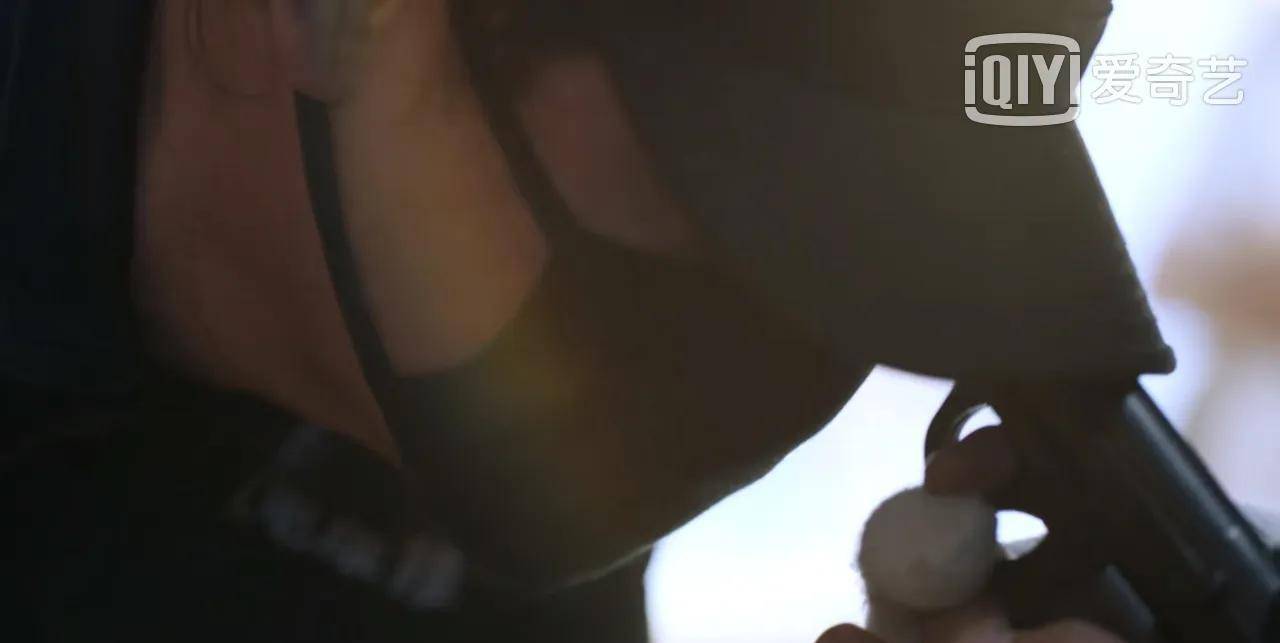 夏木|《谁是凶手》：赵丽颖饰演的“沈雨”，是不是反派？看这几处细节