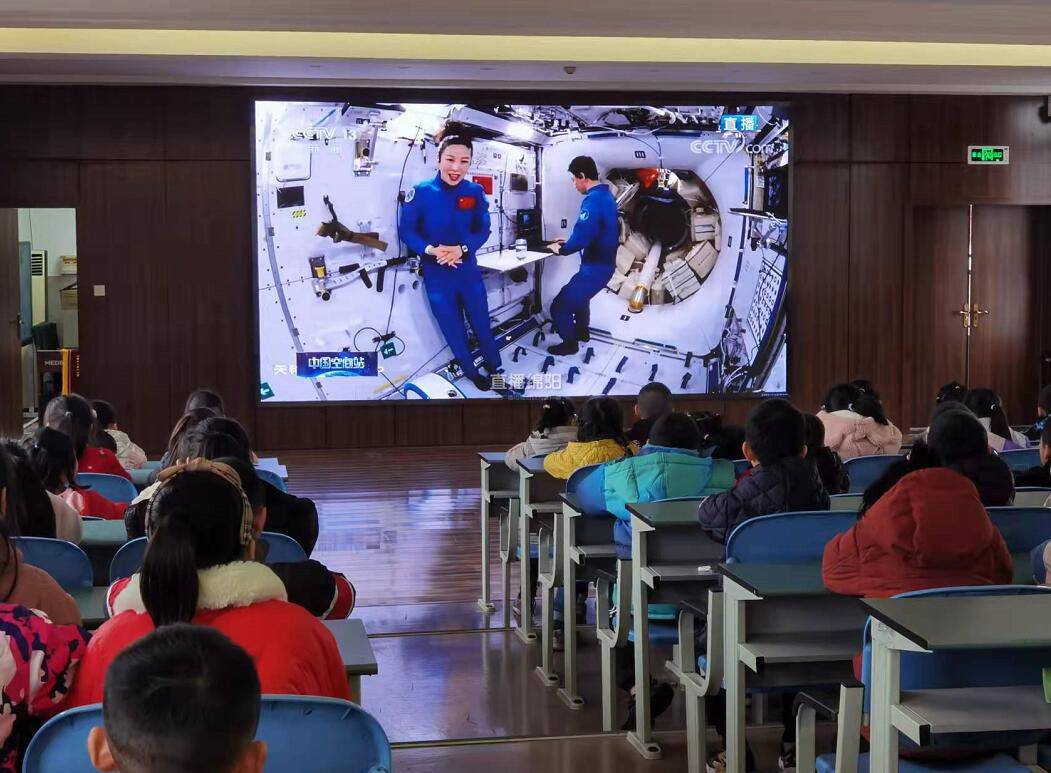 67天宫课堂够神奇绵阳学生的脑洞比宇宙还大
