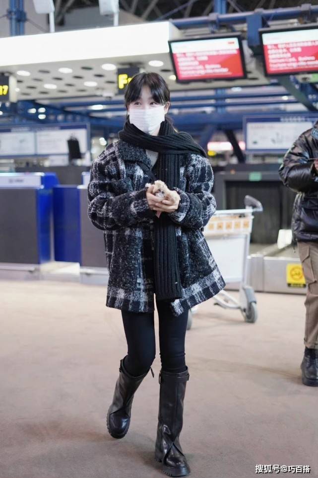 身材 徐梦洁穿衣怎么可以这么“犯规”！真实年龄27，看起来却像21