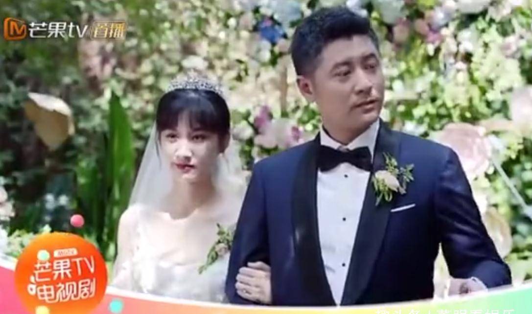 晋小妮|《青春斗》最幸福的一对结婚了,向真婚礼现场拍卖丁兰惹笑话!