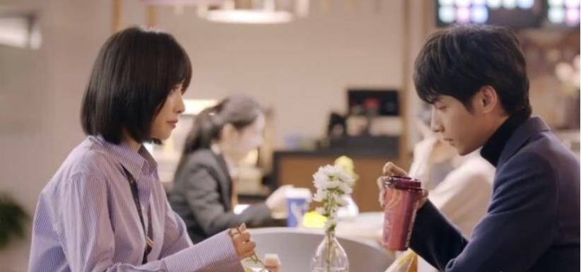 碰撞|罗云熙宋茜毫无cp感！男主身形修饰全靠“垫肩”，没古装惊艳