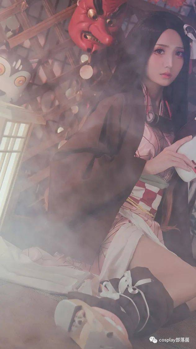 cos:鬼灭之刃灶门祢豆子cos正片@思凉_poi_@ank__摄影