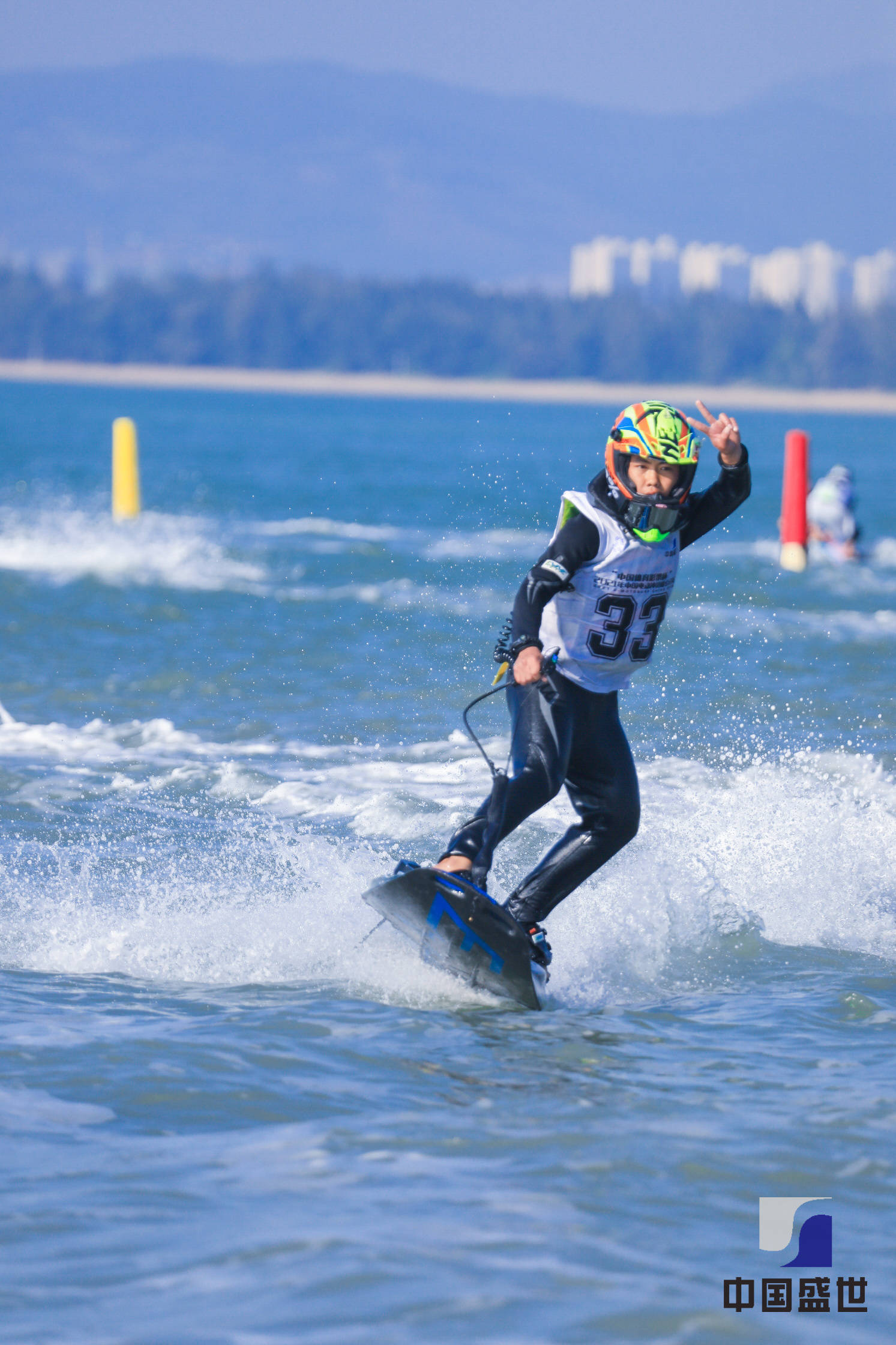 英姿飒爽,逐风踏浪——2021年中国电动冲浪板公开赛成功落幕_陵水县