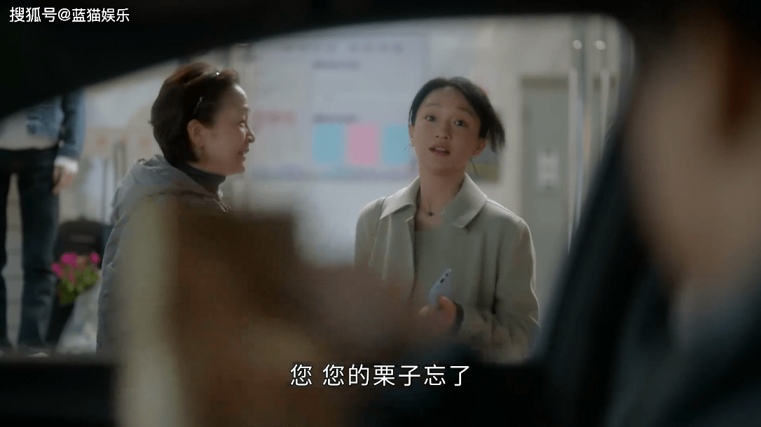 演技|又一黑马大剧，才播2天冲到全网第一，47岁的周迅技“惊艳四座”