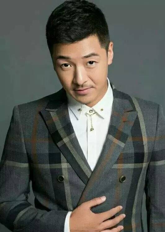 当红男星齐奎:在京城租房早婚,与初恋明星妻子吵吵闹闹都是爱_国歌