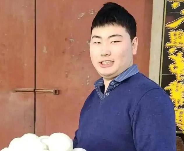 面对陈亚男的冷嘲热讽朱小伟开始回击揭露两人婚后实情