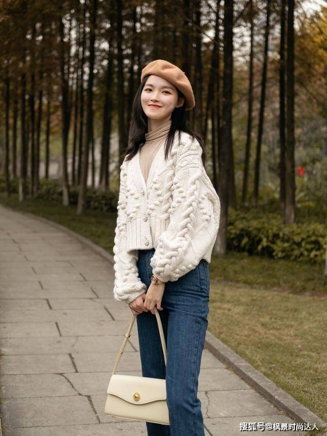 进行 会打扮的人,入秋之后都在穿3件上衣,显高级又优雅