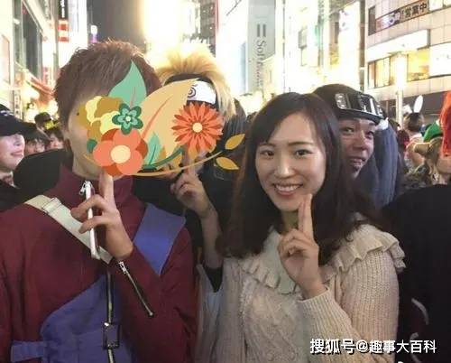 5年前江歌替闺蜜挡刀遇害躲门后存活的闺蜜后来怎样了
