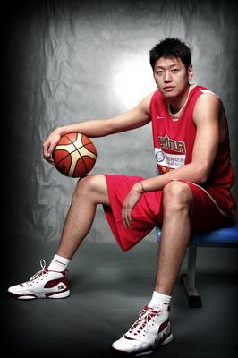 原创莫科27岁结婚婚后5个月妻子离世再婚和妻子照顾前妻父母