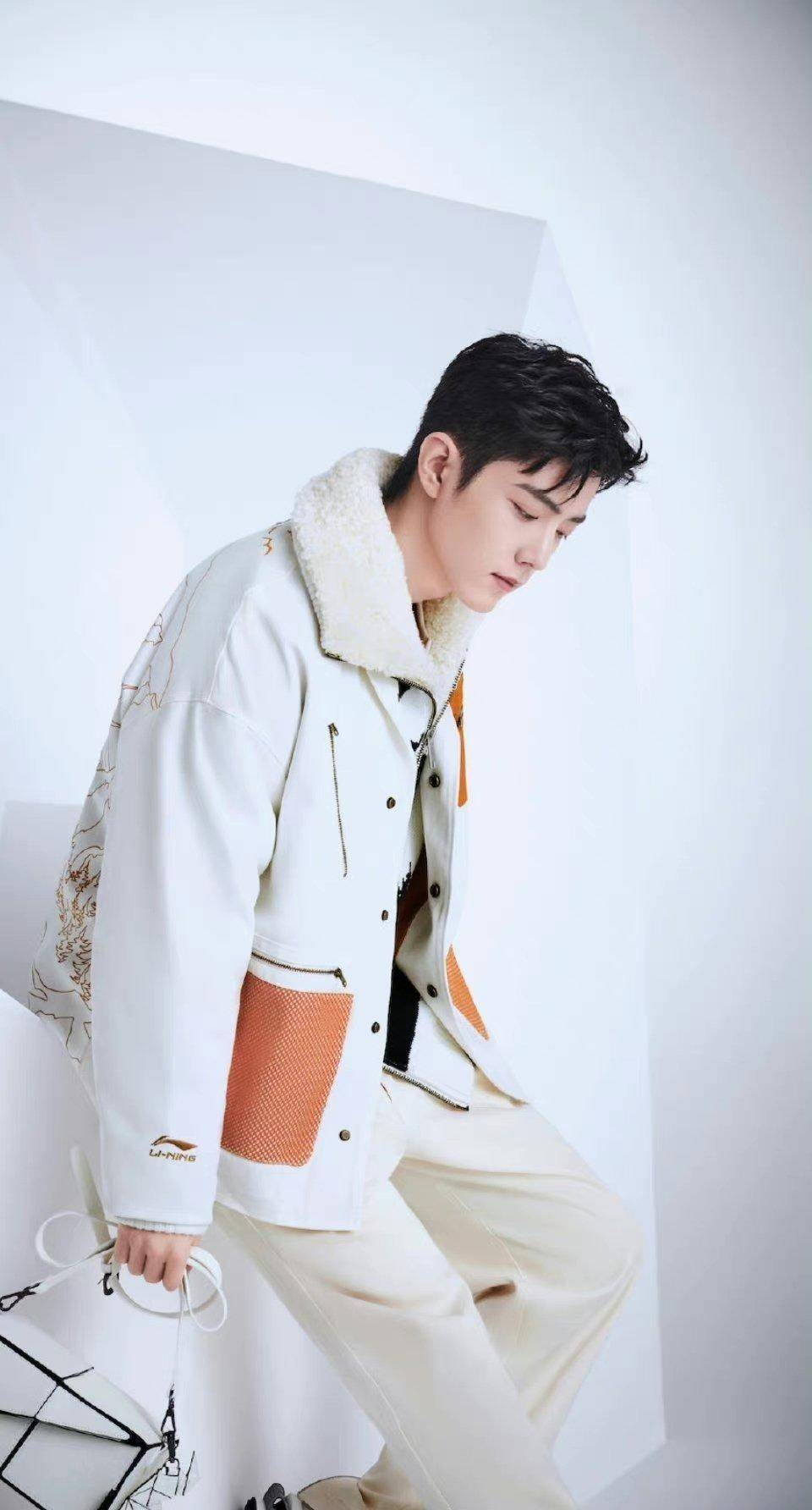 羊羔 肖战:这么喜欢羊羔毛的外套?一身潮流感,彰显清新气质范!