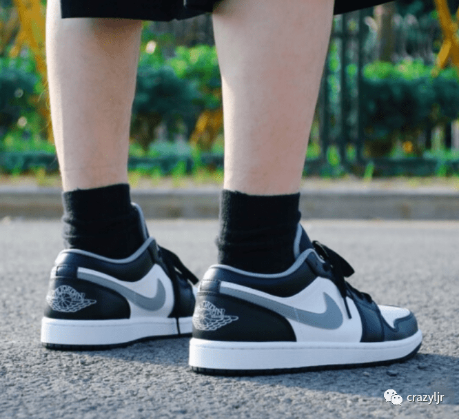 影子 小姐姐最爱Air Jordan 1 AJ1 黑灰烟灰黑白影子熊猫低帮篮球鞋 553558-040