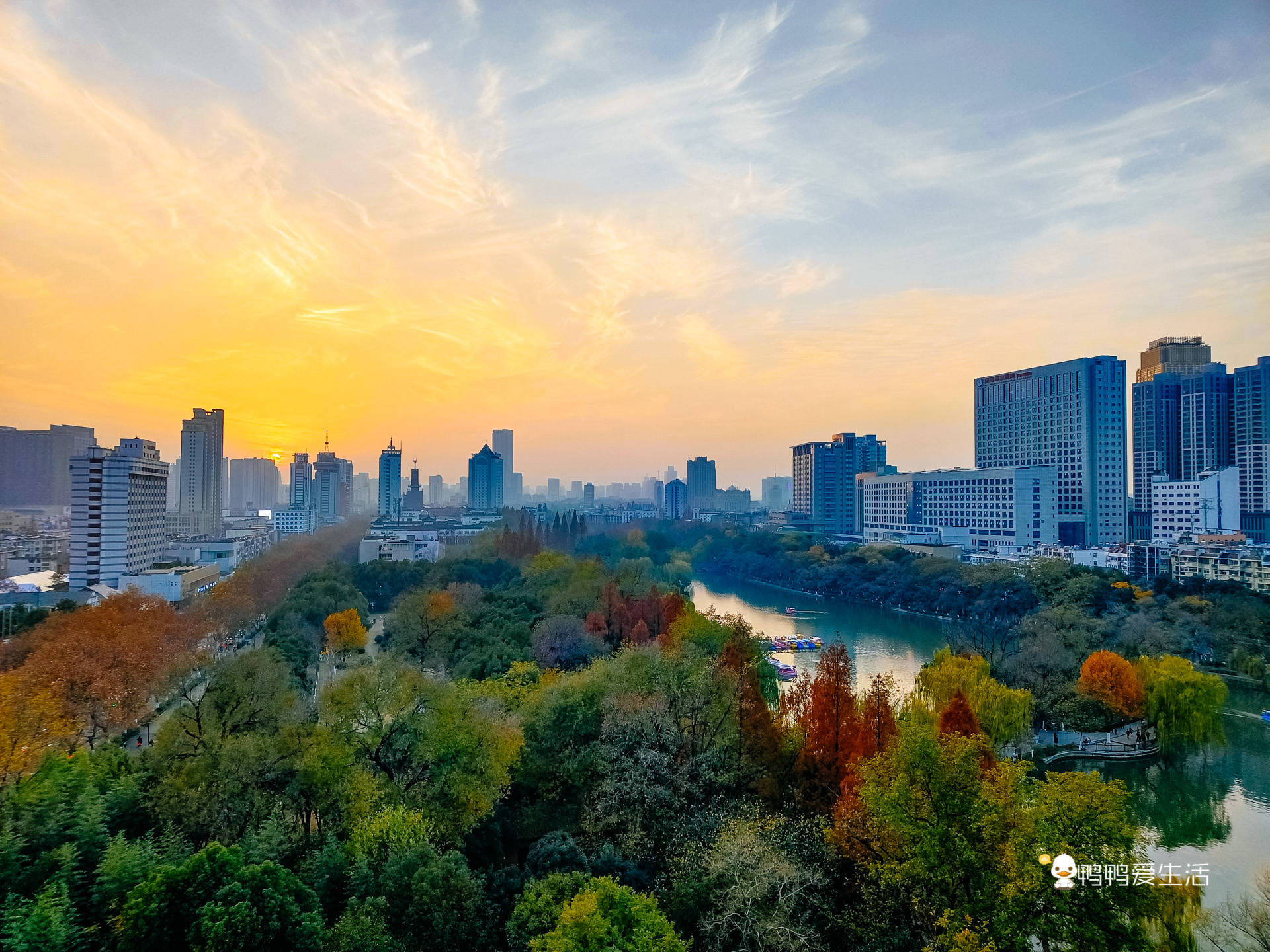 电梯|合肥包公园最高的建筑，为纪念包拯诞辰1000年而建，登顶风景好！