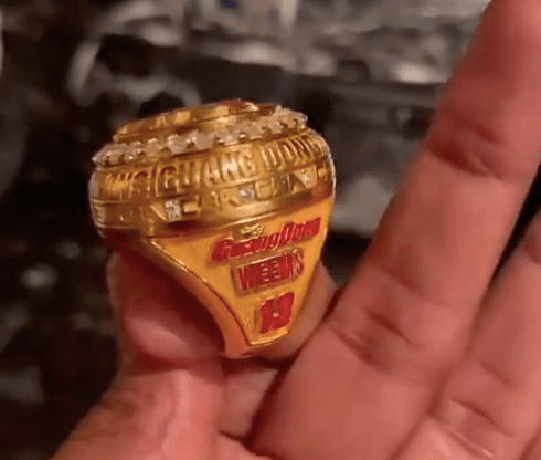 归队第1天广东3冠王霸气晒戒指郭艾伦林书豪想夺冠必须击溃他