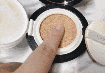 时间擦气垫总是脱妆怎么办?试试搭配这款CB拍拍隔离精华液