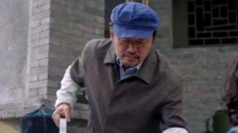 佳作|捧红靳东和王凯，王凯下跪感激知遇之恩，自己却一直默默跑龙套？