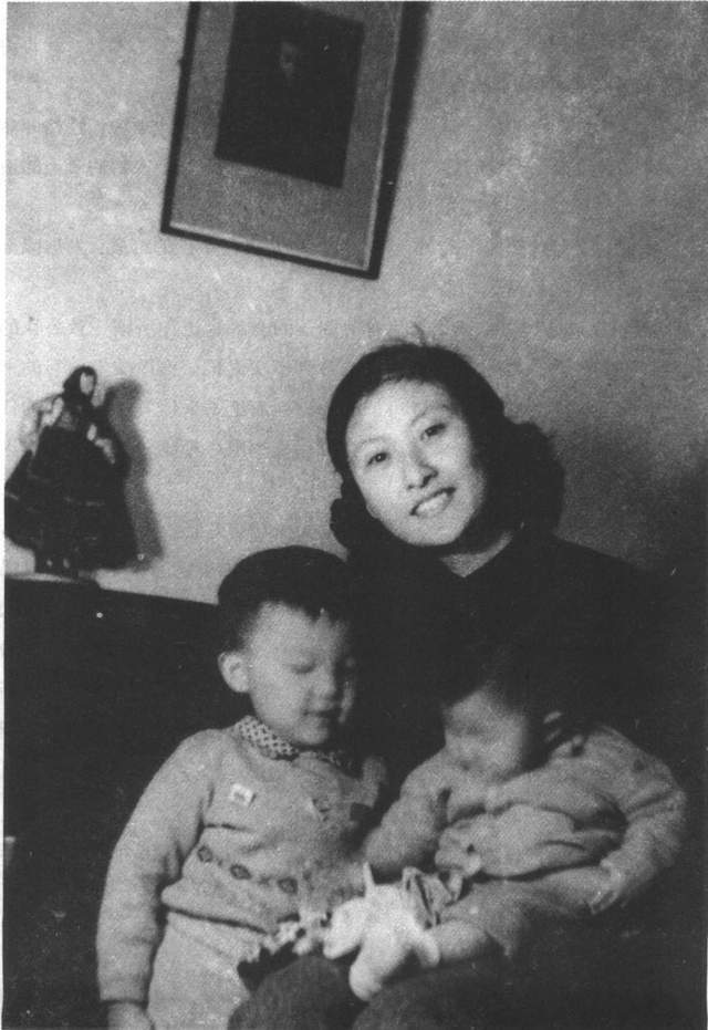 遗产被结清30年,其子将养母告上法庭,双方上演亲情决裂大戏_黄宗英