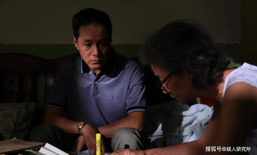 2006年殷桃和冯远征一起合作了《爱了散了》,有一场戏要拍摄情侣之间