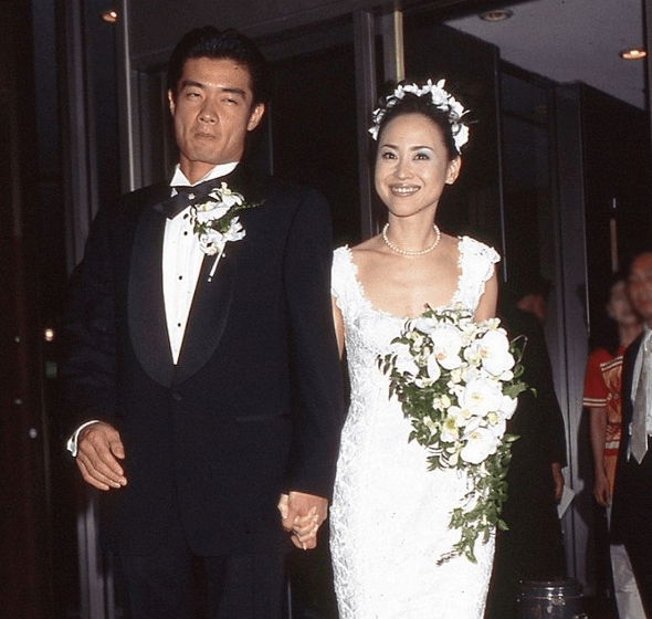 原创女儿疑跳楼自杀59岁松田圣子悲痛公开死讯称无法接受事实