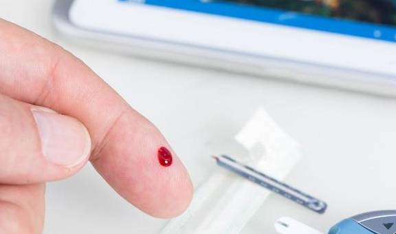 饮食|测血糖,空腹血糖和餐后血糖哪个更准?这两个指标的意义何在?