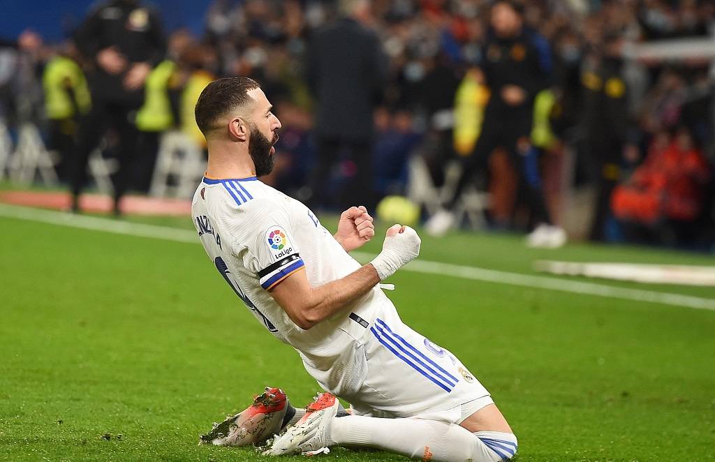 塞維利亞|0-0！本澤馬34歲生日PARTY搞砸！西甲400場啞火！皇馬10連勝終結