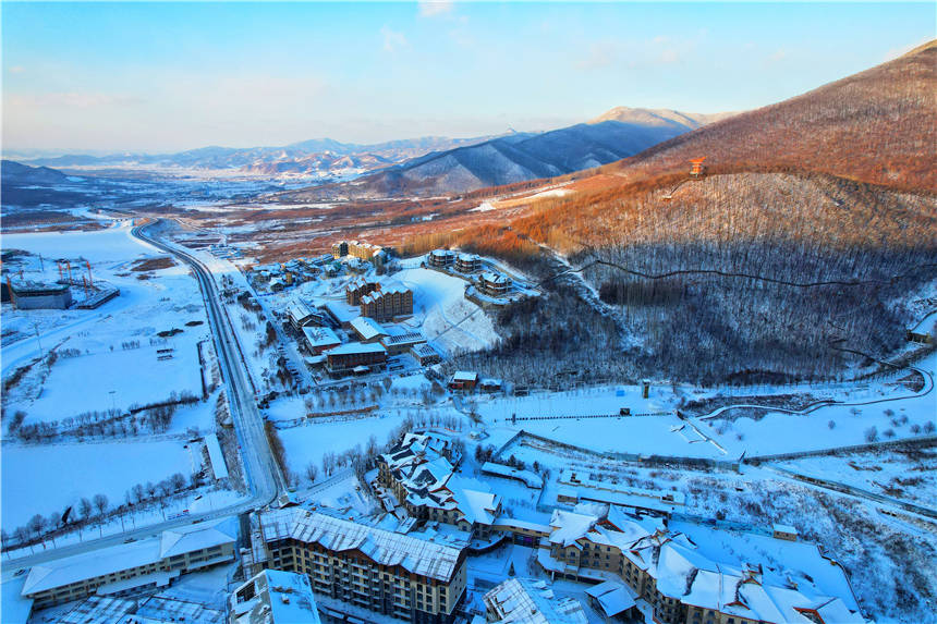 滑雪场|冬季旅游的正确打卡方式，北大壶滑雪场，粉雪天堂，速度与激情