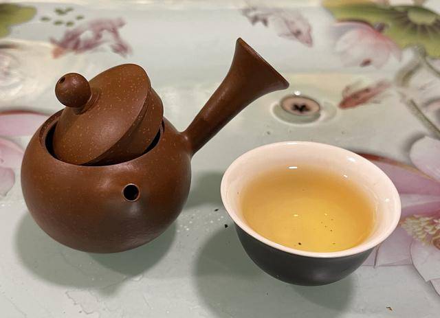 鼻祖|潮州工夫茶为何只配三个杯，要大家轮着喝，说这是茶道鼻祖你信吗